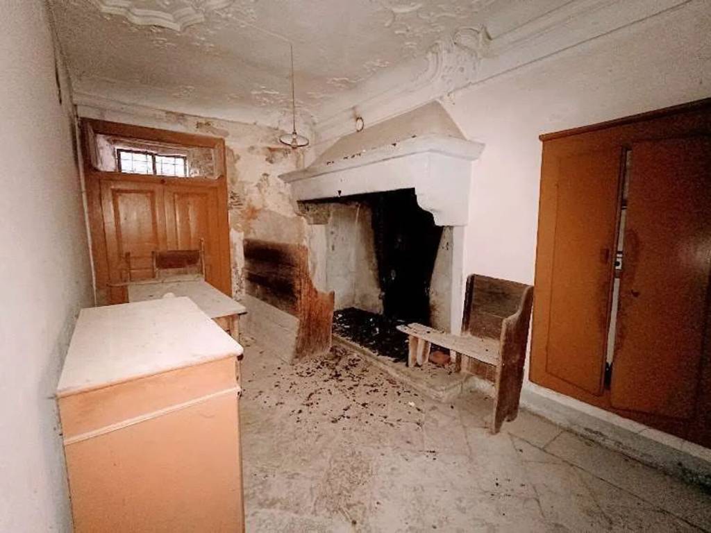 casa indipendente in vendita a Piedimulera