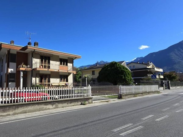 casa indipendente in vendita a Piedimulera