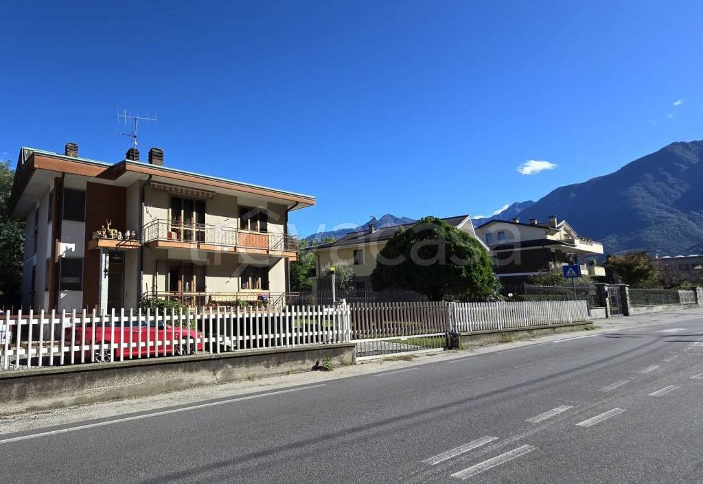 casa indipendente in vendita a Piedimulera