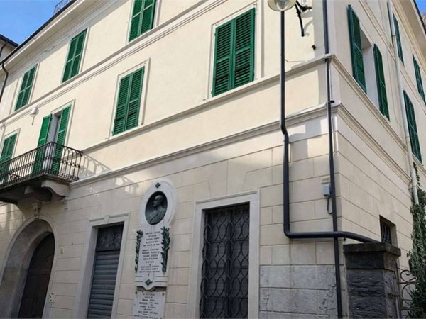 casa indipendente in vendita a Piedimulera