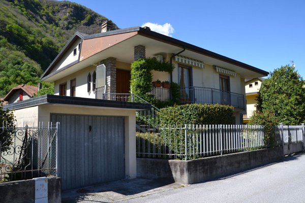 casa indipendente in vendita a Piedimulera