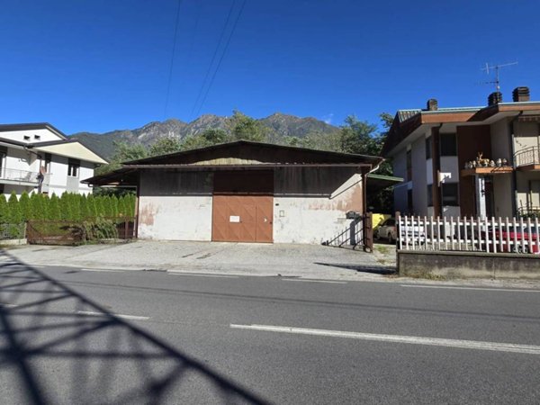 locale commerciale in vendita a Piedimulera