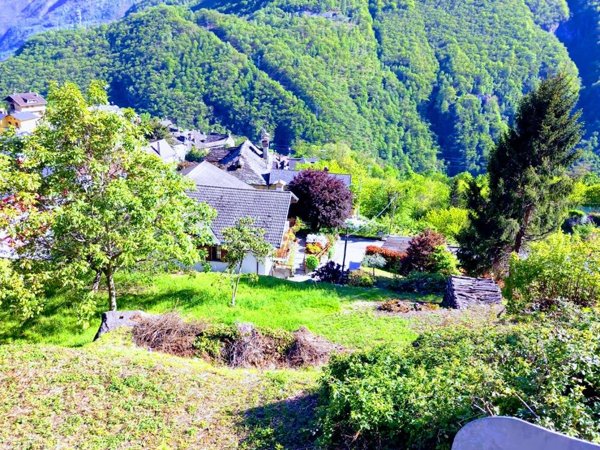 casa indipendente in vendita a Piedimulera in zona San Giuseppe