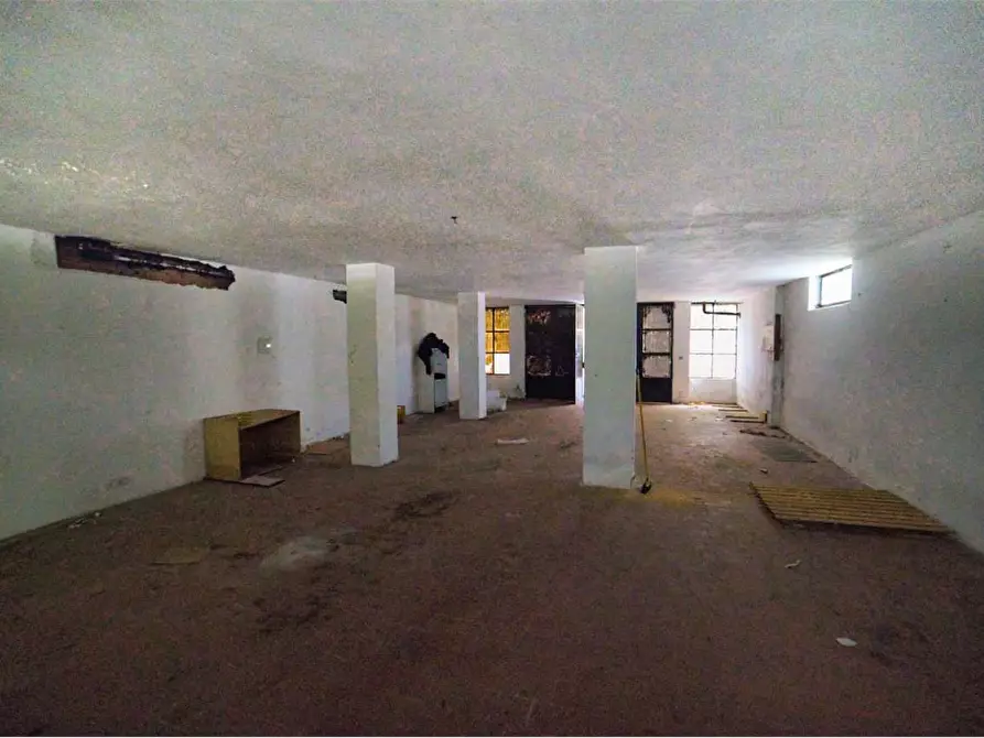 locale di sgombero in vendita a Piedimulera