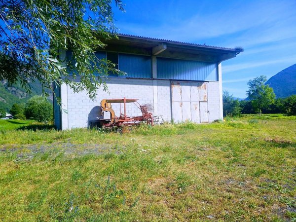 locale di sgombero in vendita a Pieve Vergonte