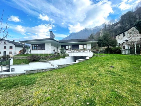 casa indipendente in vendita a Pieve Vergonte