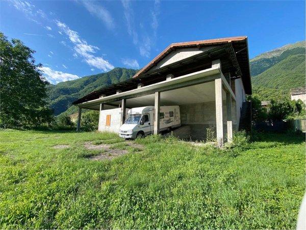 capannone in vendita a Pieve Vergonte