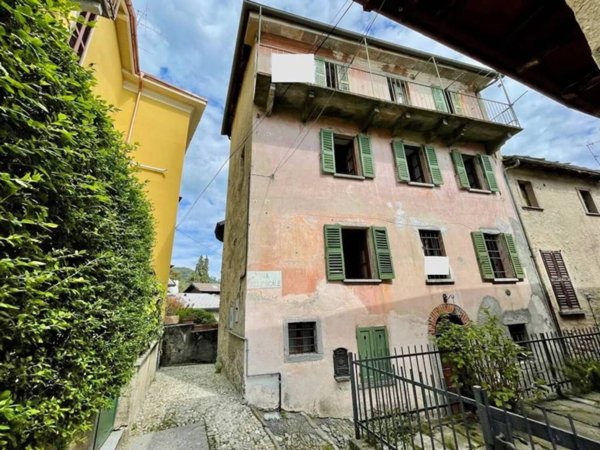 pentavano in vendita a Premeno