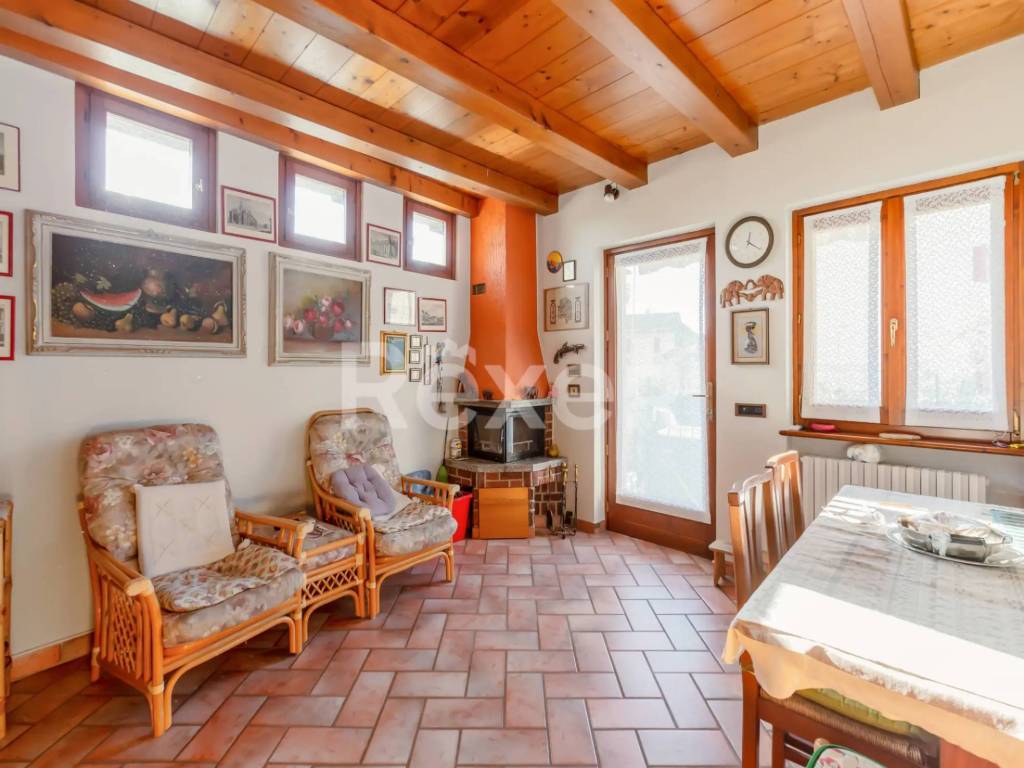 casa indipendente in vendita a Premeno