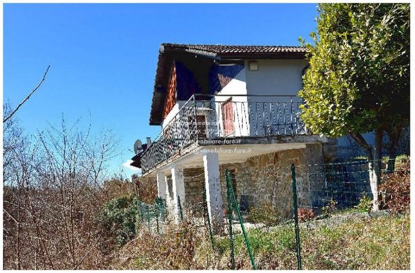 casa indipendente in vendita a Premeno in zona Pollino
