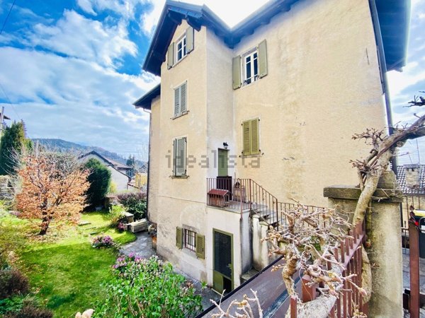 casa indipendente in vendita a Premeno