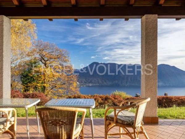 casa indipendente in vendita a Premeno in zona Pollino