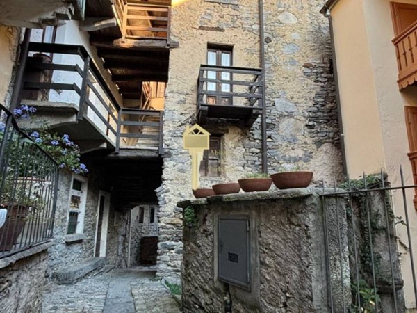 appartamento in vendita a Premeno