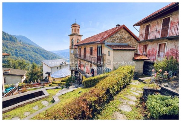 casa indipendente in vendita a Premeno