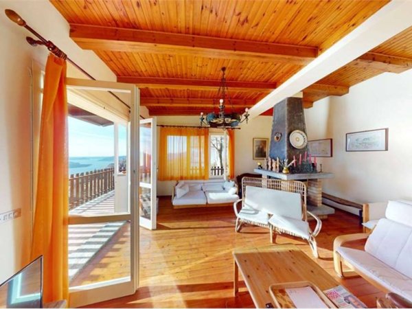 casa indipendente in vendita a Premeno in zona Pollino