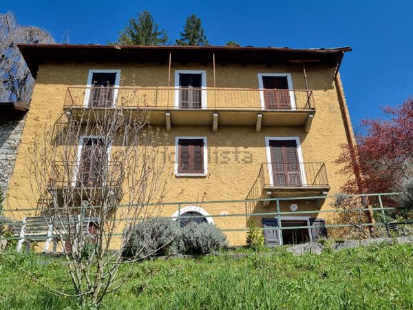 casa indipendente in vendita a Premeno