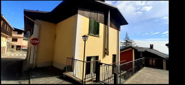 casa indipendente in vendita a Premeno