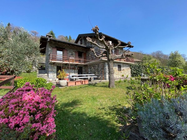 casa indipendente in vendita a Premeno