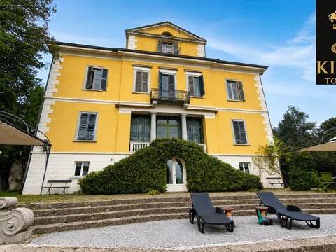 villa in vendita a Premeno in zona Pian di Sole