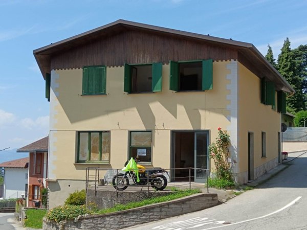 casa indipendente in vendita a Premeno in zona Pian di Sole