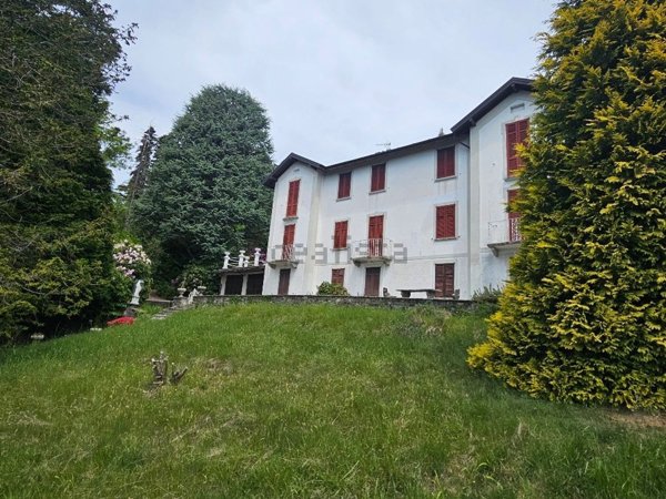 casa indipendente in vendita a Premeno in zona Pian di Sole