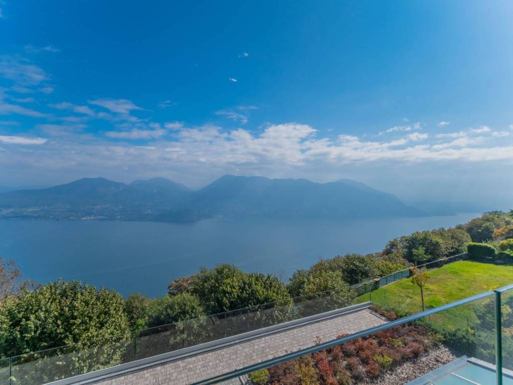 casa indipendente in vendita a Premeno in zona Pollino