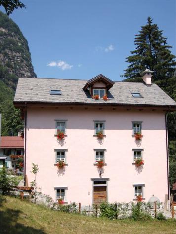 appartamento in vendita a Premia in zona Piedilago