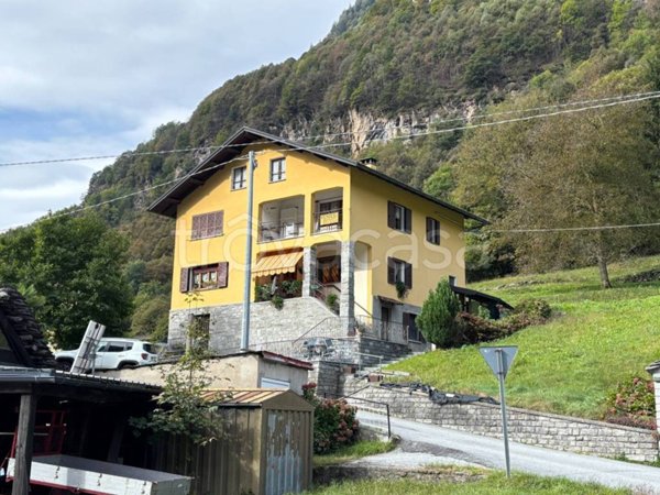 appartamento in vendita a Premia in zona Piedilago