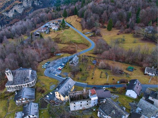 casale in vendita a Premia in zona Crego