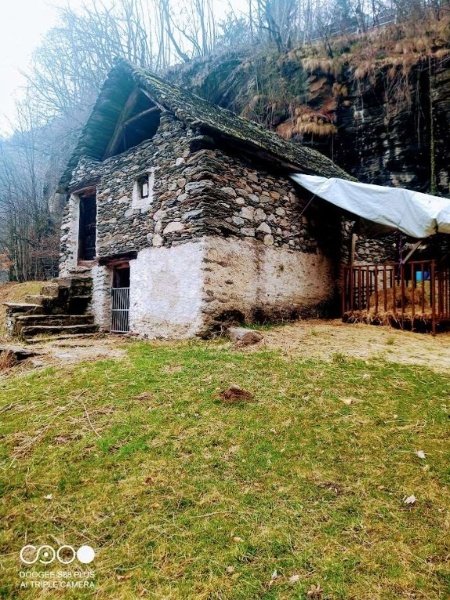 appartamento in vendita a Premia