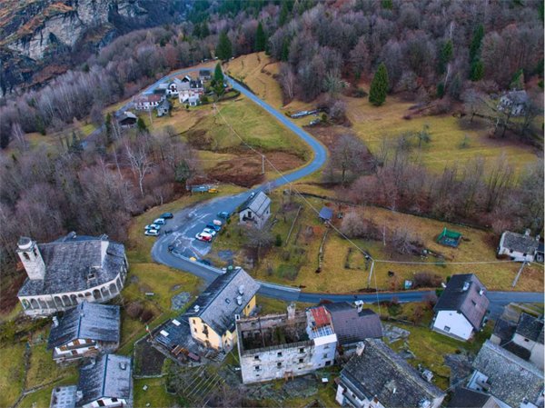 casale in vendita a Premia in zona Crego