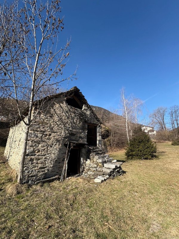 casa indipendente in vendita a Premia