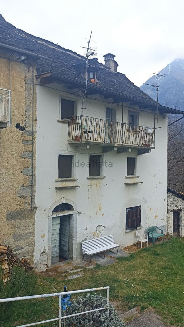 casa indipendente in vendita a Premia