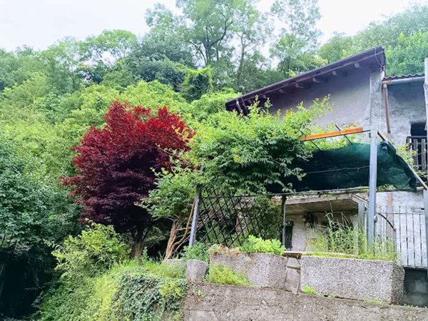 casa indipendente in vendita a Premosello-Chiovenda in zona Cuzzago