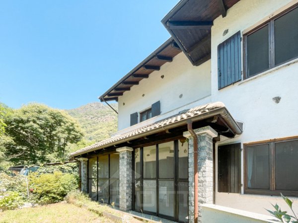 casa indipendente in vendita a Premosello-Chiovenda in zona Cuzzago
