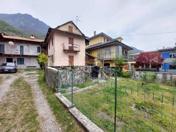 casa indipendente in vendita a Premosello-Chiovenda