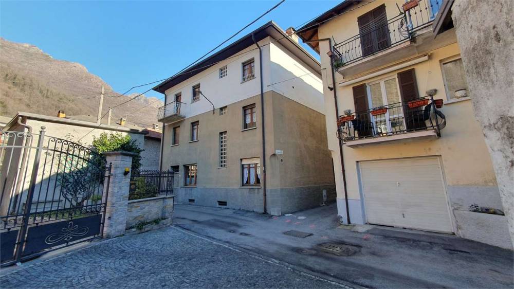 casa indipendente in vendita a Premosello-Chiovenda