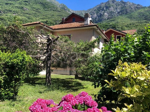 casa indipendente in vendita a Premosello-Chiovenda