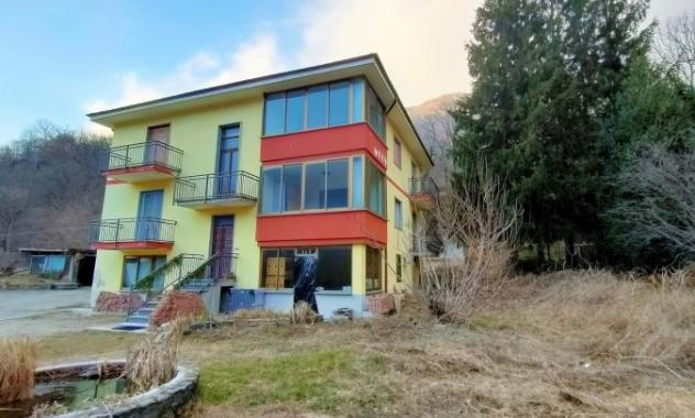 casa indipendente in vendita a Premosello-Chiovenda in zona Cuzzago