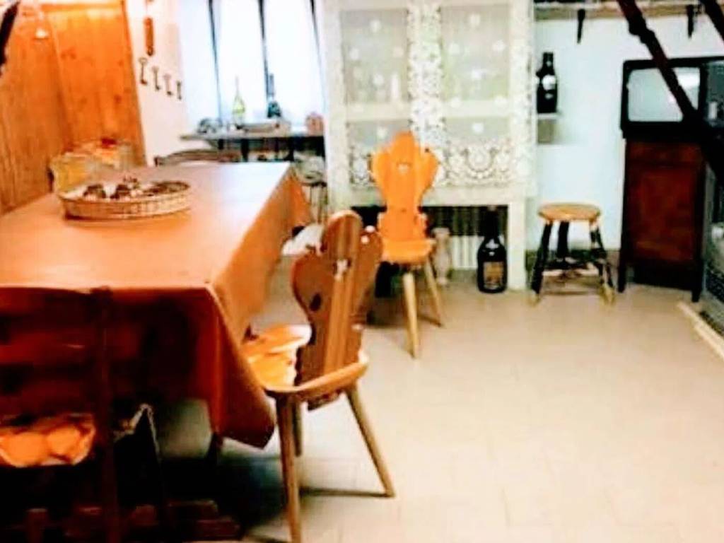 casa indipendente in vendita a Premosello-Chiovenda in zona Colloro