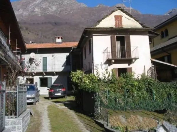 casa indipendente in vendita a Premosello-Chiovenda in zona Colloro