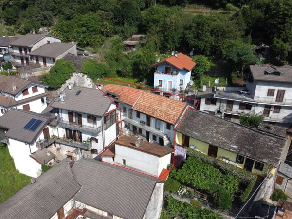 casa indipendente in vendita a Premosello-Chiovenda in zona Cuzzago