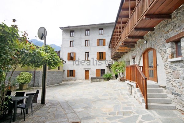 casa indipendente in vendita a Premosello-Chiovenda