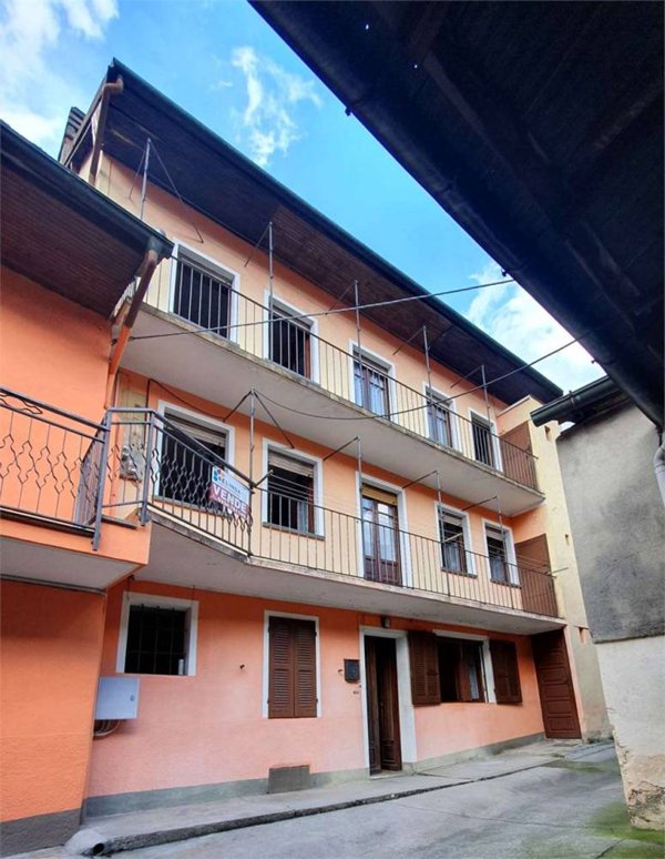casa indipendente in vendita a Premosello-Chiovenda