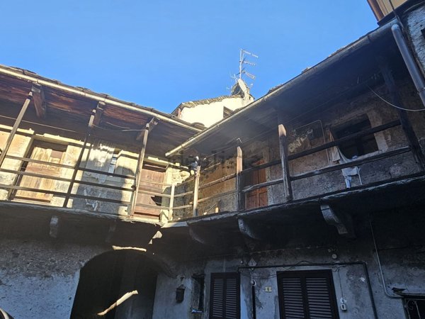 casa indipendente in vendita a Premosello-Chiovenda