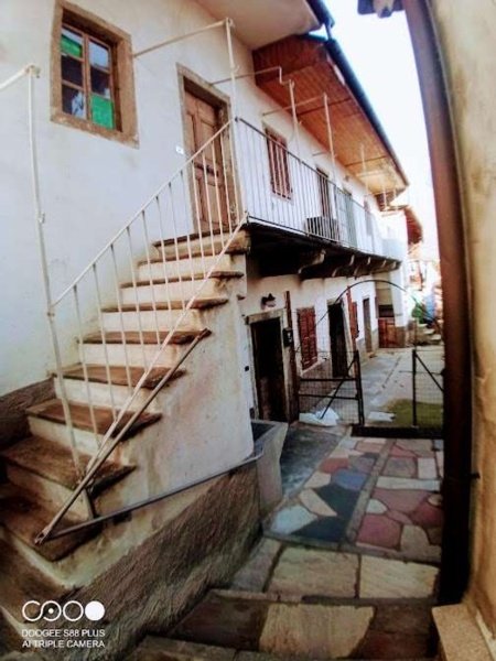 casa indipendente in vendita a Premosello-Chiovenda in zona Cuzzago