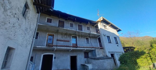 quadrivano in vendita a Premosello-Chiovenda