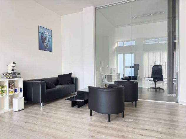 negozio in vendita a Premosello-Chiovenda