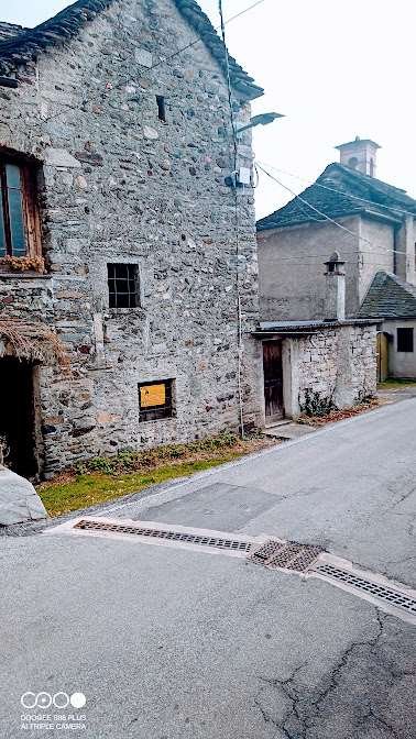 casa indipendente in vendita a Premosello-Chiovenda in zona Colloro