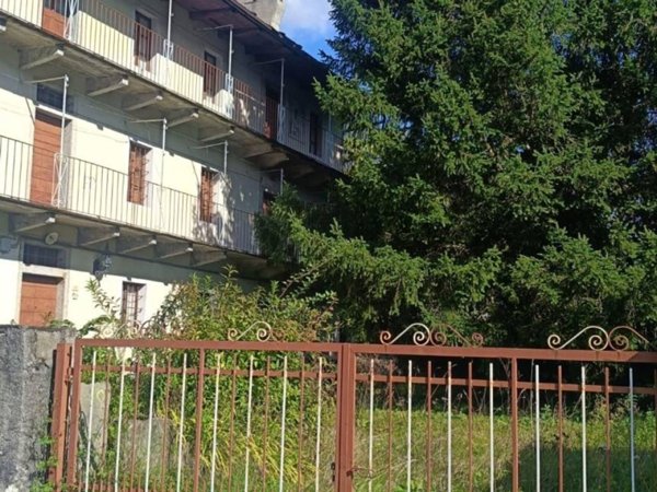 casa indipendente in vendita a Premosello-Chiovenda in zona Cuzzago